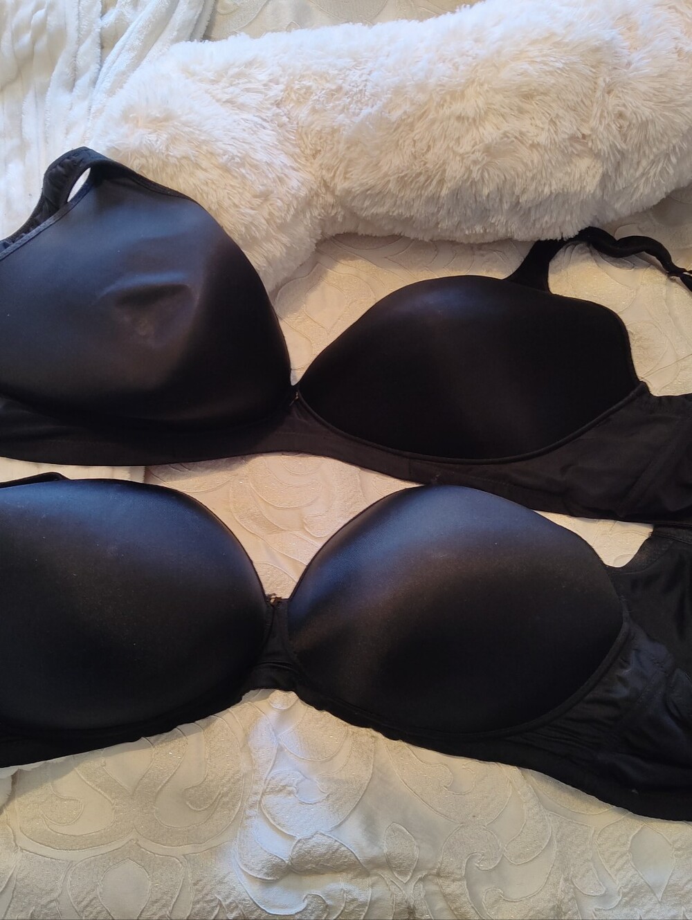 2 Ashley Stewart 44DDD but Stretched Butterfly Plunge Back Smoothing Bras Black